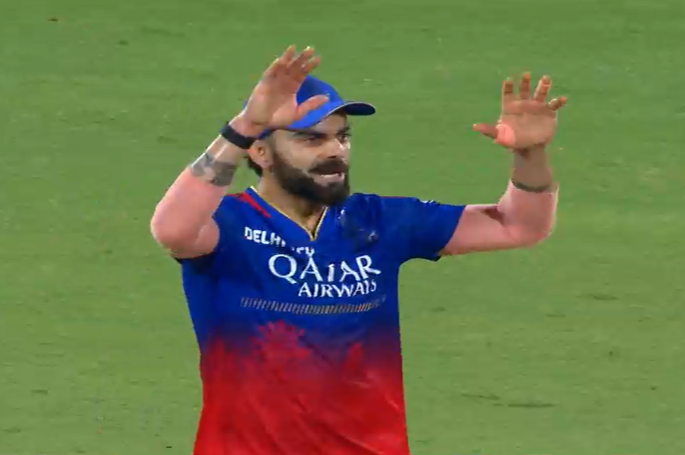 RCB vs RR Live Score